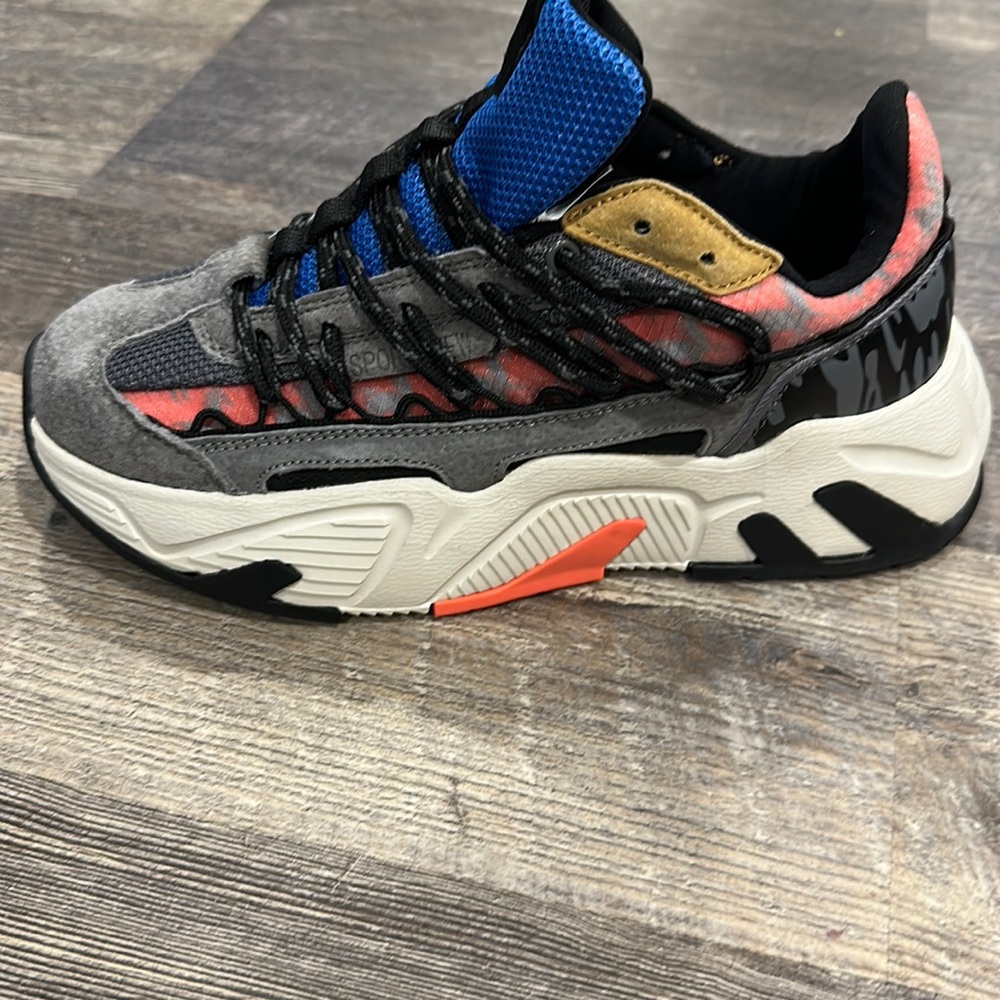 Fresh Frais Scoops Sneakers